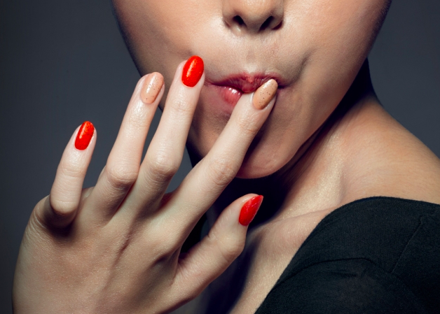 Flavoured nail polish and the cosmetics to eat