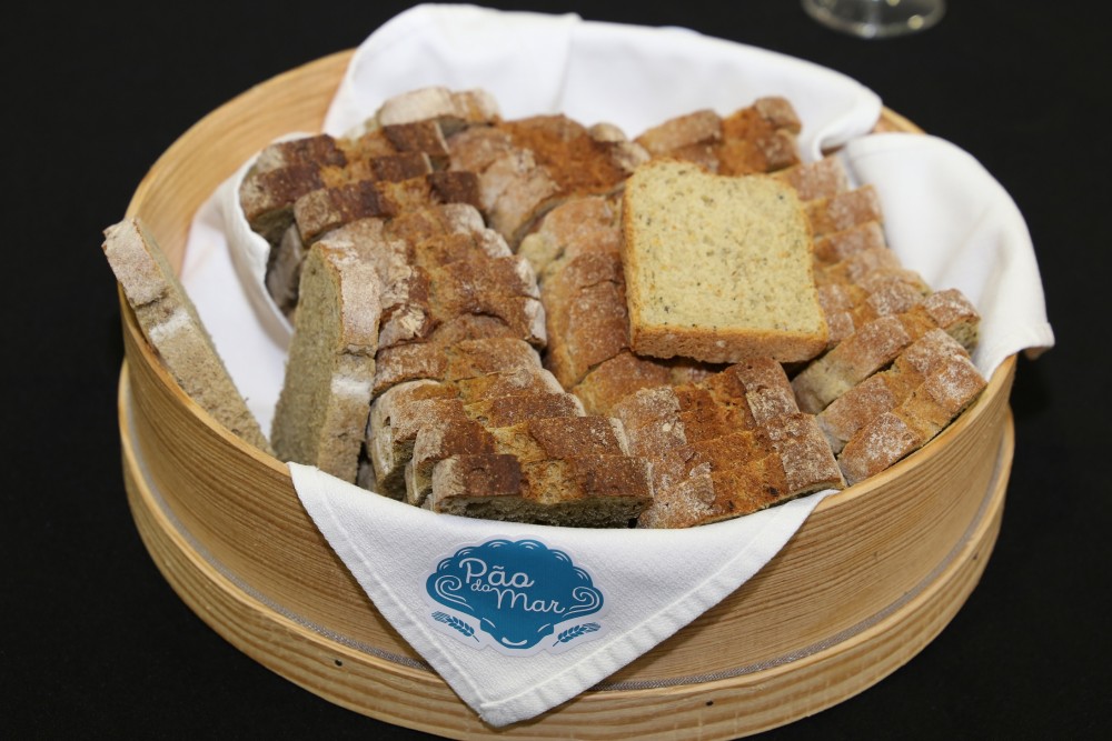 Sea bread, the seafood flour bread that is healthy and tasty